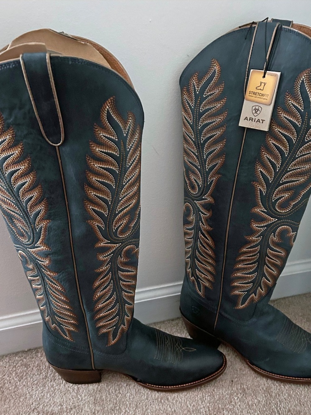 NWT! ARIAT Women's Belle Stretchfit Western Boots in Nautical Navy, 11